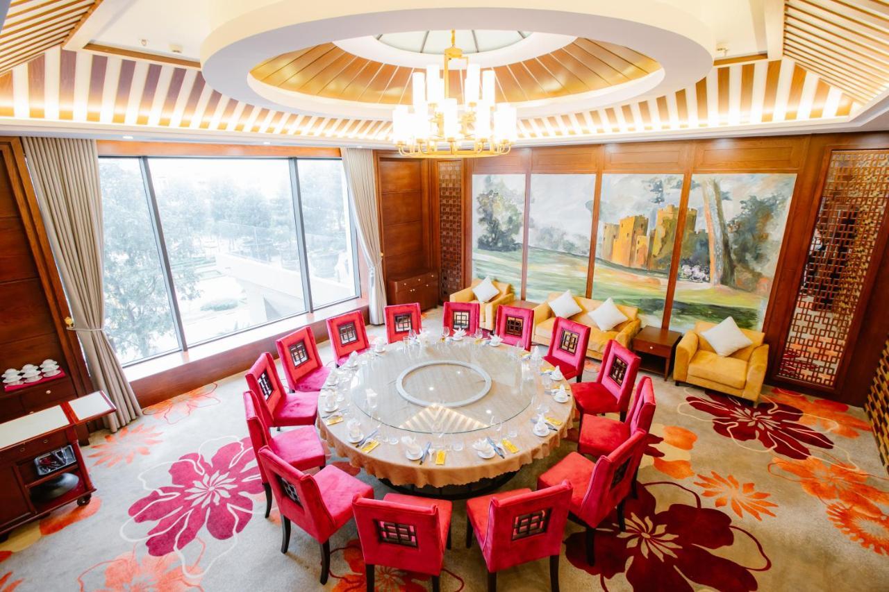 Grand Phoenix Hotel Bắc Ninh Exteriör bild